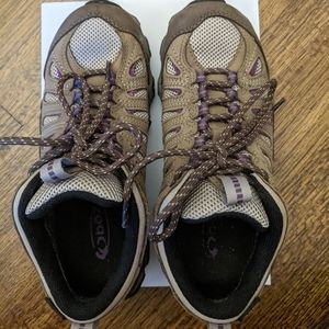 OBOZ sawtooth waterproof hiking shoes